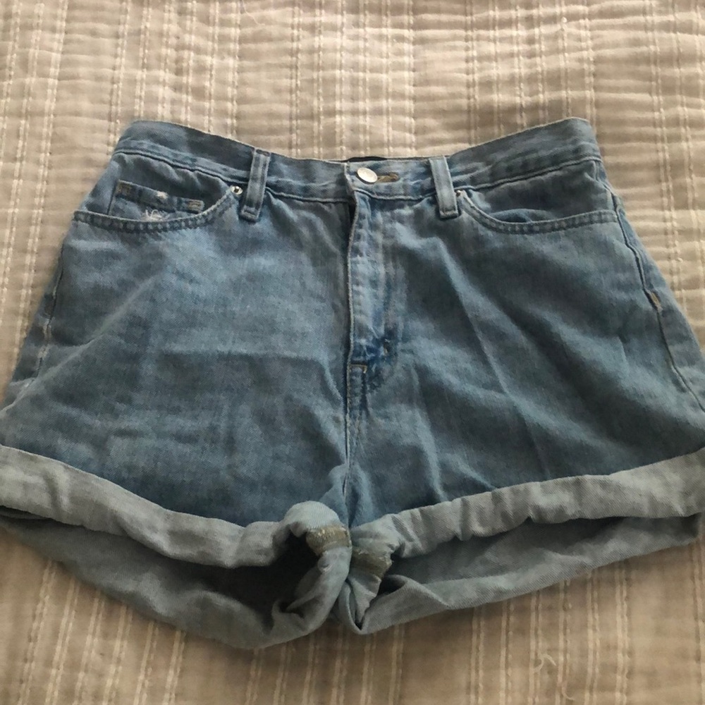 Distressed BDG Mom High-Rise Jean shorts